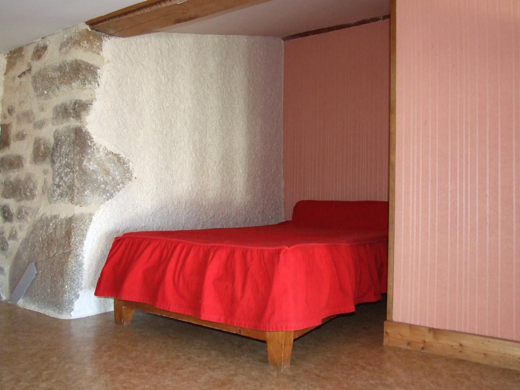 Les Deux Freres Hotell Échandelys Exteriör bild