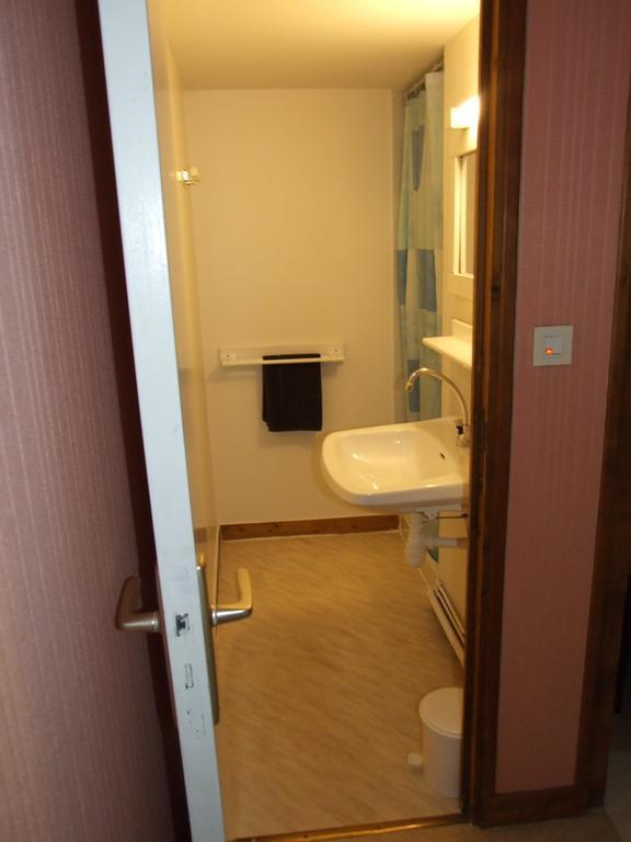 Les Deux Freres Hotell Échandelys Exteriör bild